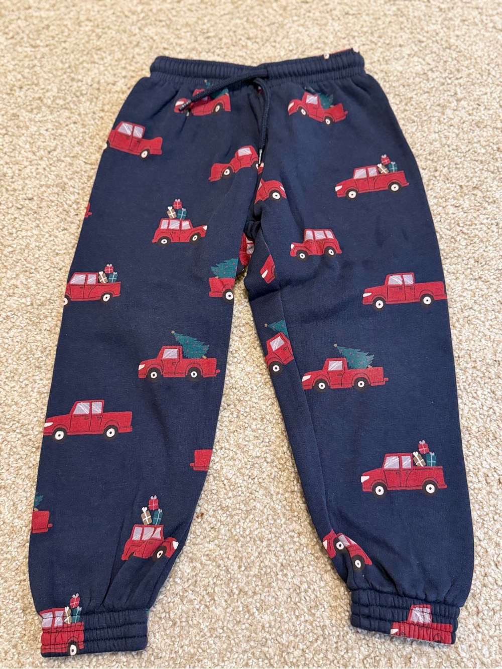 H&M Toddler Boy Christmas Tree Truck Sweatpants 5T Worn Once